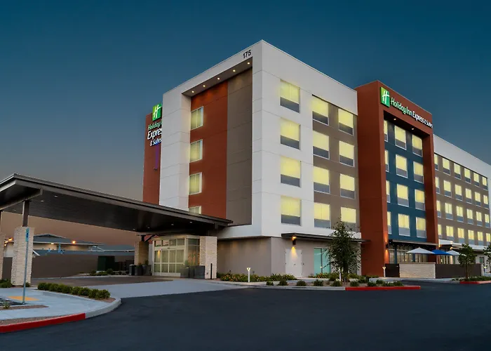 Holiday Inn Express & Suites - Las Vegas - E Tropicana By Ihg